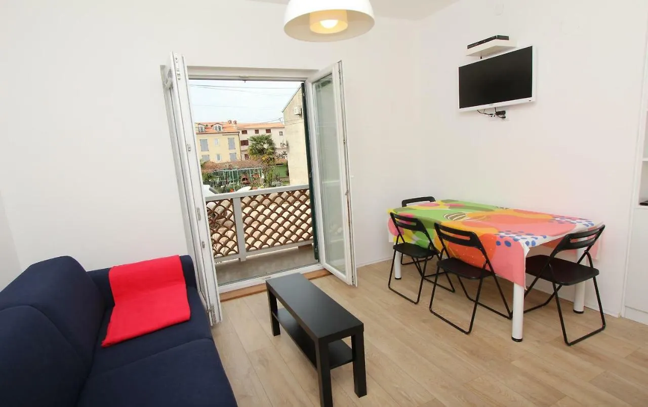 Apartments Paris Rovigno