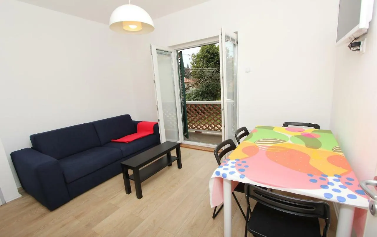 Apartments Paris Rovigno