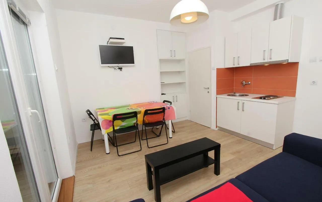 Apartments Paris Rovigno